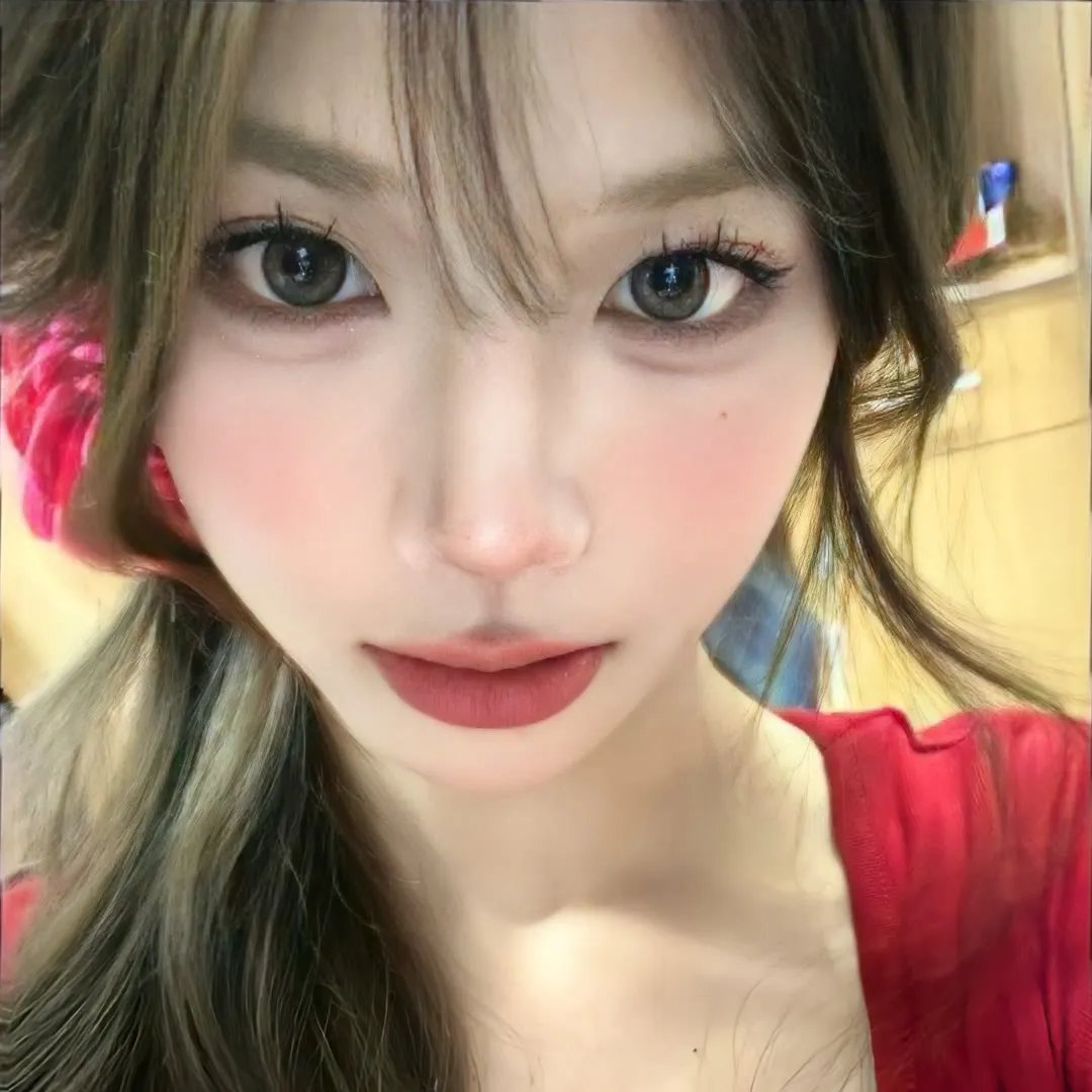 穿着旗袍的女孩